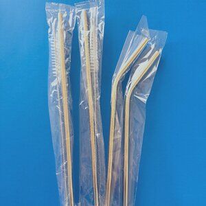 4 Stainless Steel Straws - brand new, 2 curved and 2 straight.  2 cleaners incl.